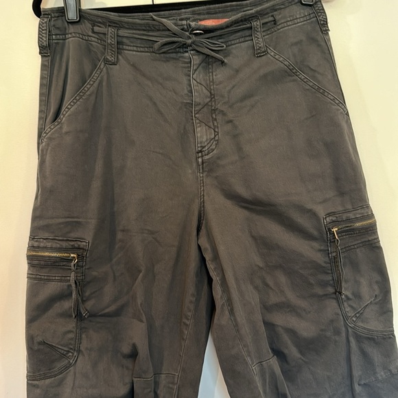 Anthropologie Pilcro The Hiker Charcoal Gray   Utility Cargo Pants Size 29 - Picture 6 of 15